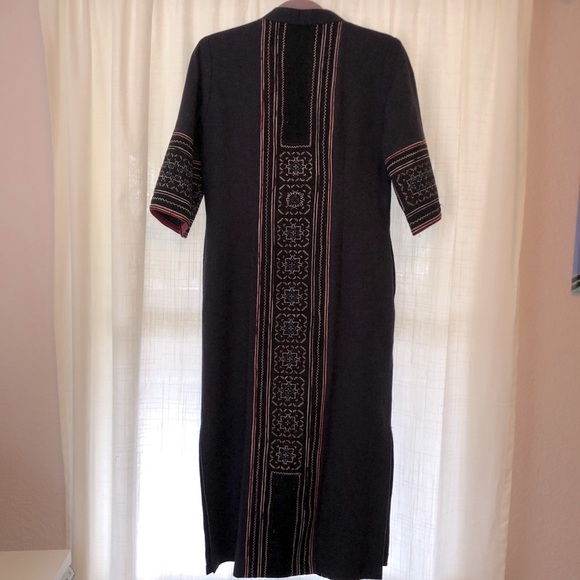 Authentic Thai Indigo tea coat with embroidery. Hmong tribe. Hand made. - Picture 10 of 16